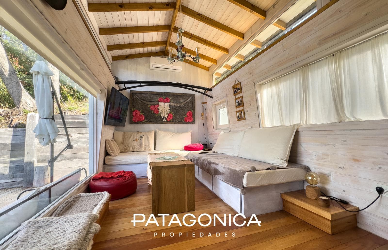 Modern 85 m² house with a view of Lake V. Correntoso.