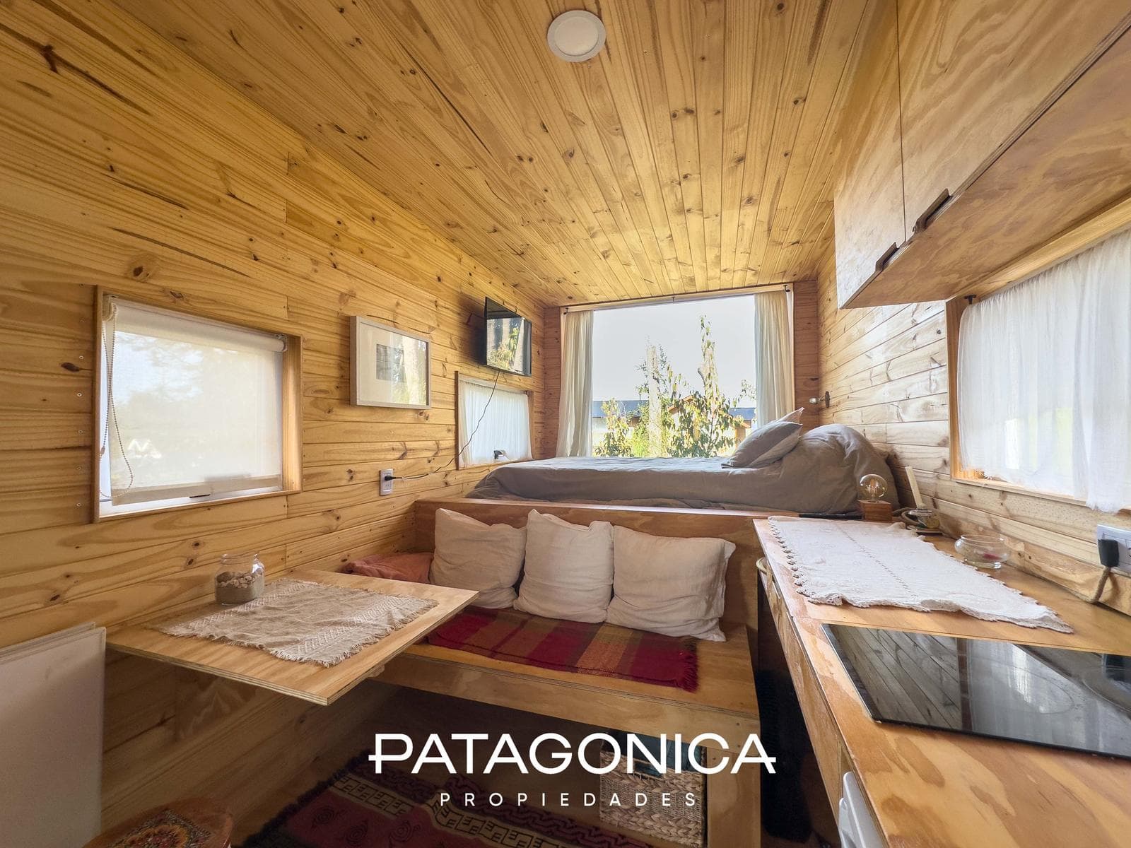 Modern 85 m² house with a view of Lake V. Correntoso.