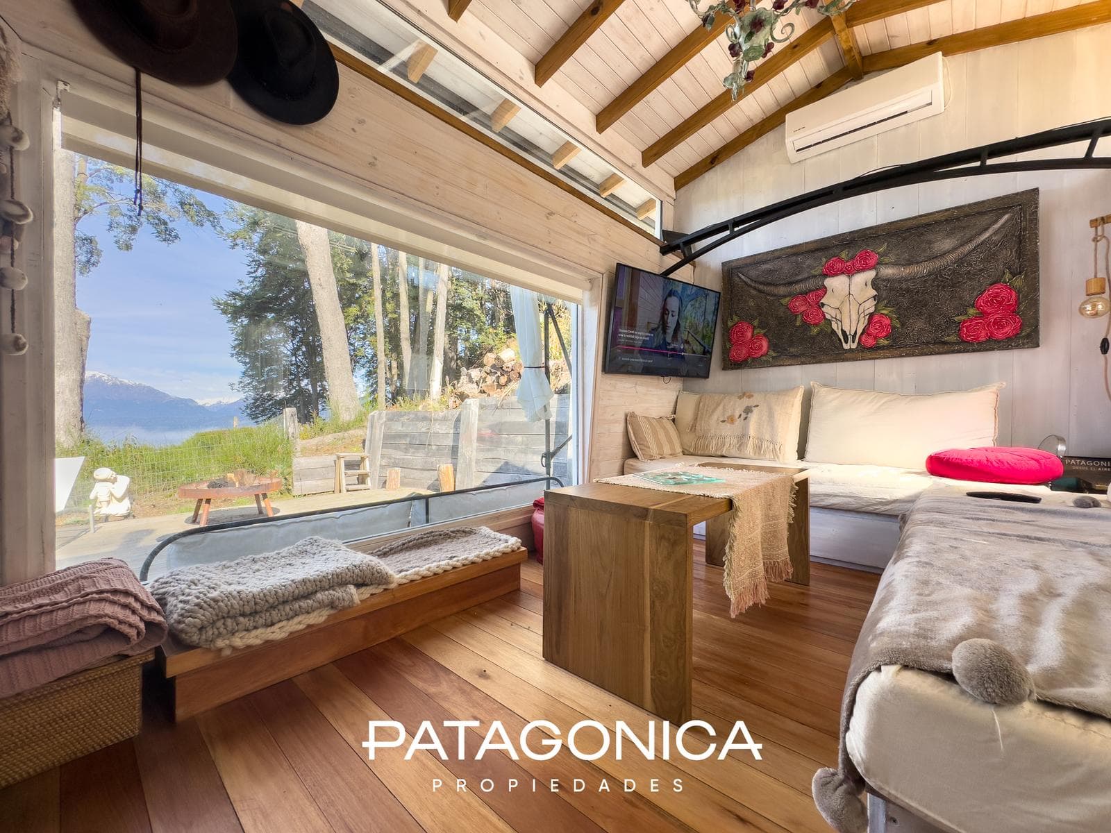 Modern 85 m² house with a view of Lake V. Correntoso.