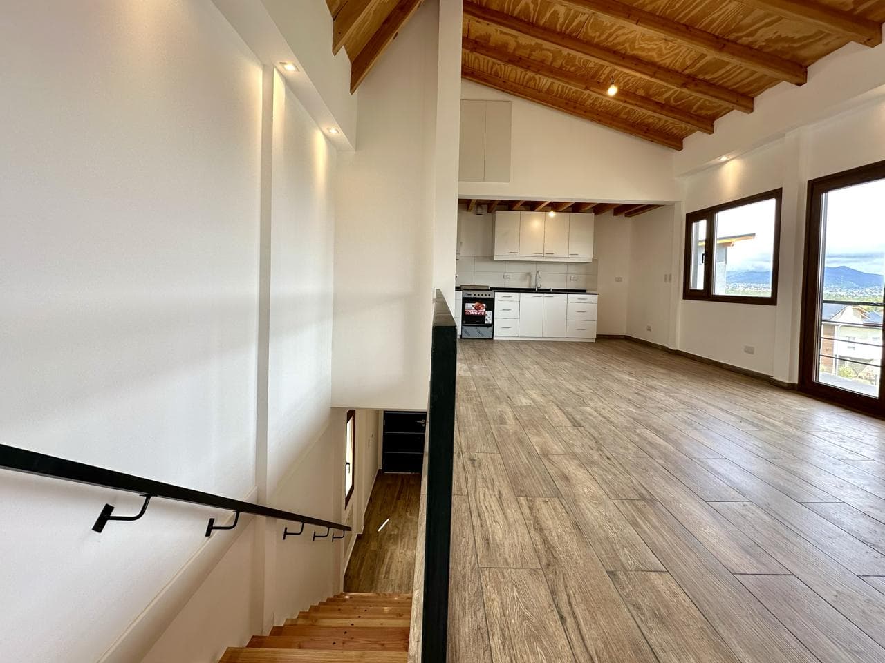 Brand-new house in a gated community in the Altos de Pinar del Sol neighborhood, Bariloche (UF2)