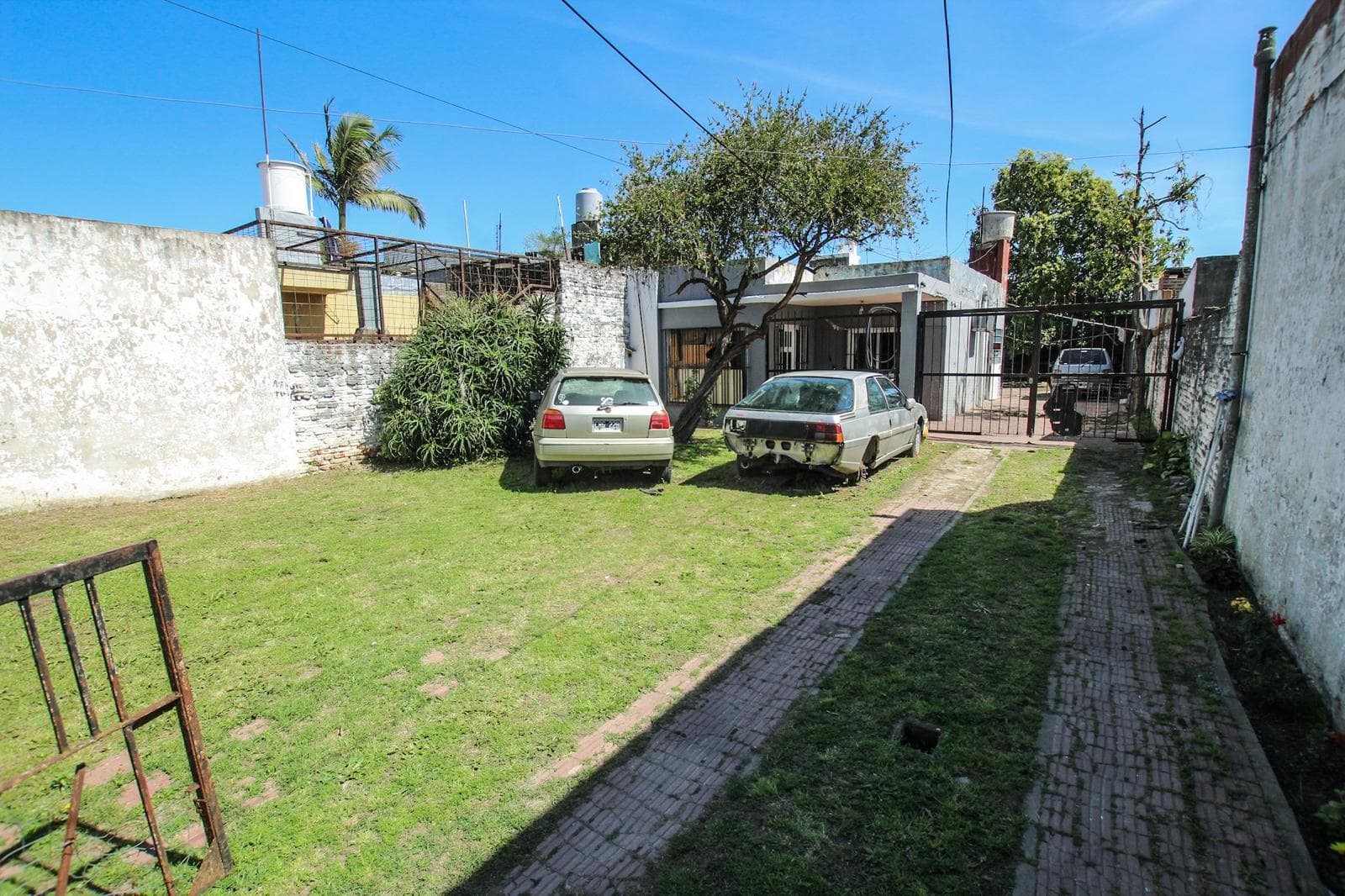 House for Renovation for Sale, 350 m² Lot, Villa Ballester