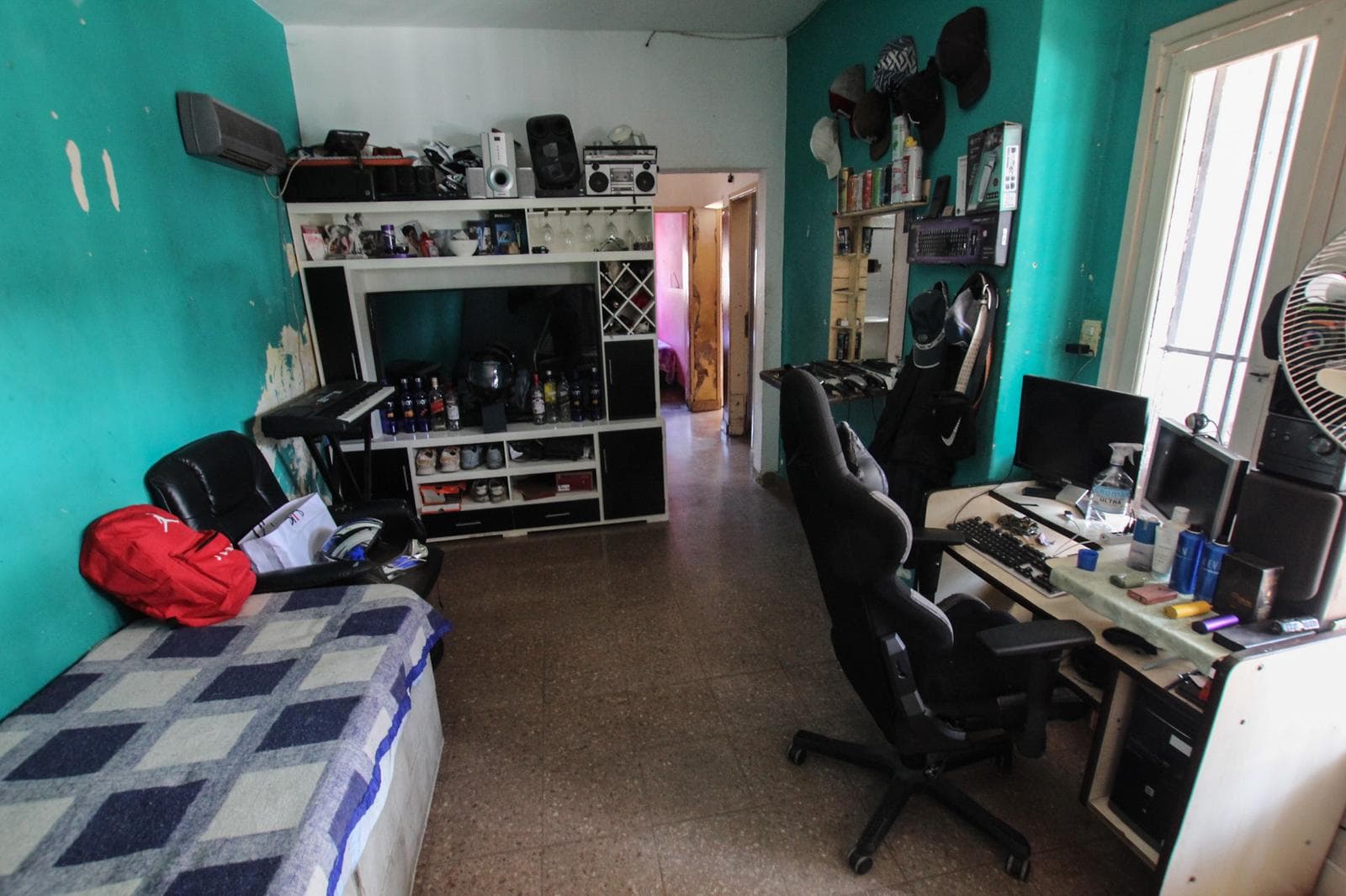 House for Renovation for Sale, 350 m² Lot, Villa Ballester
