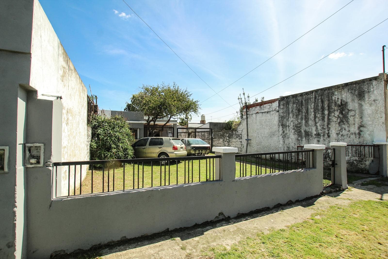 House for Renovation for Sale, 350 m² Lot, Villa Ballester
