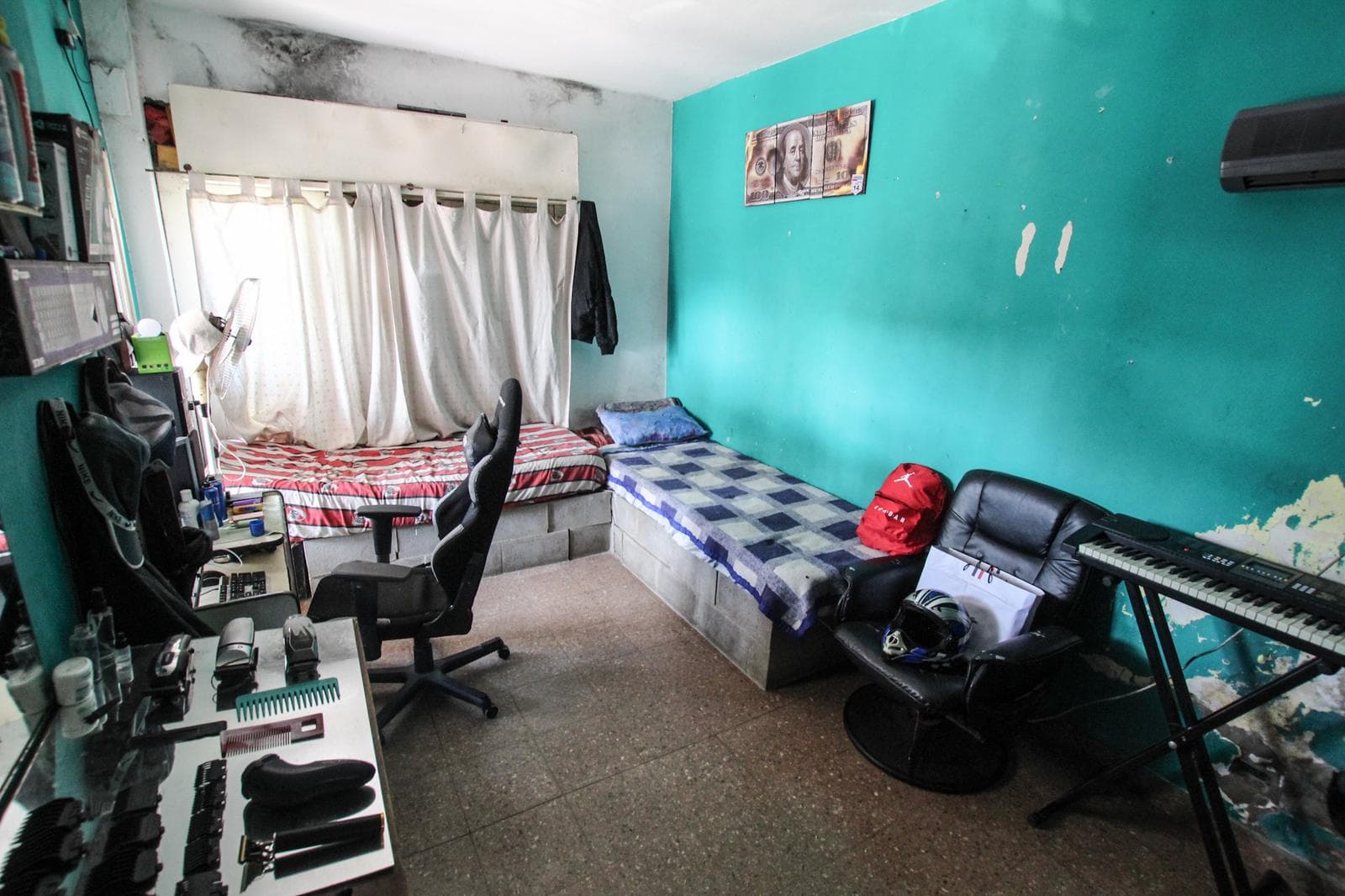 House for Renovation for Sale, 350 m² Lot, Villa Ballester