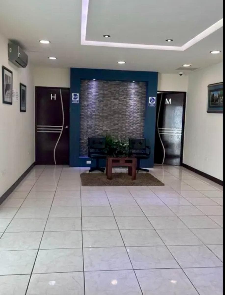 OFFICE FOR RENT IN COLONIA LOMAS DE SAN FRANCISCO
