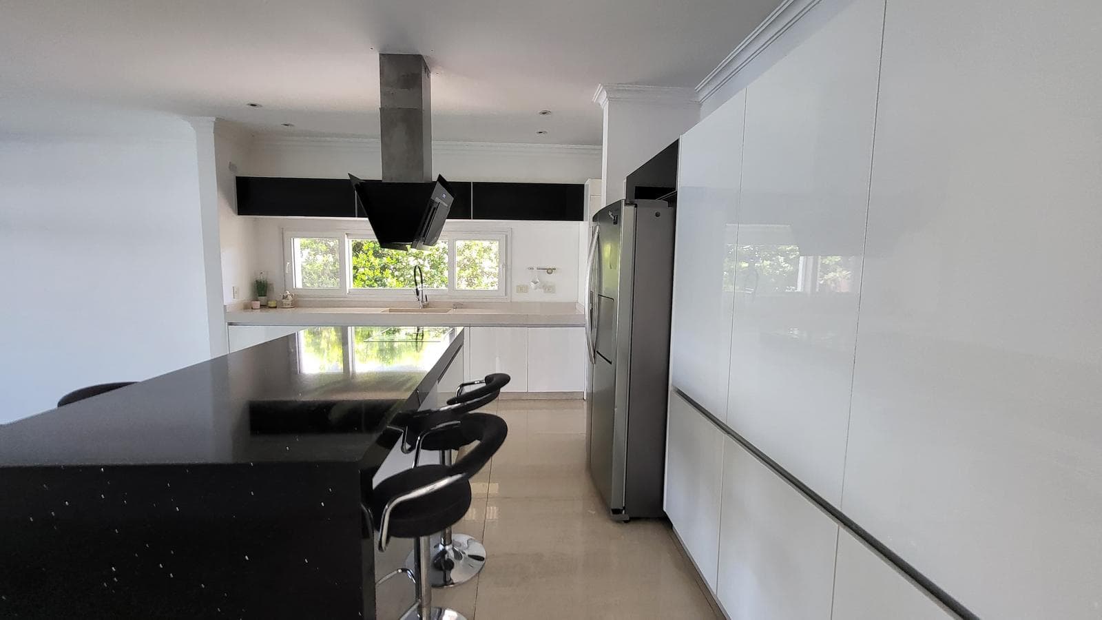House for Sale Near the Lagoon in Los Alisos - Nordelta - Will Consider a Trade