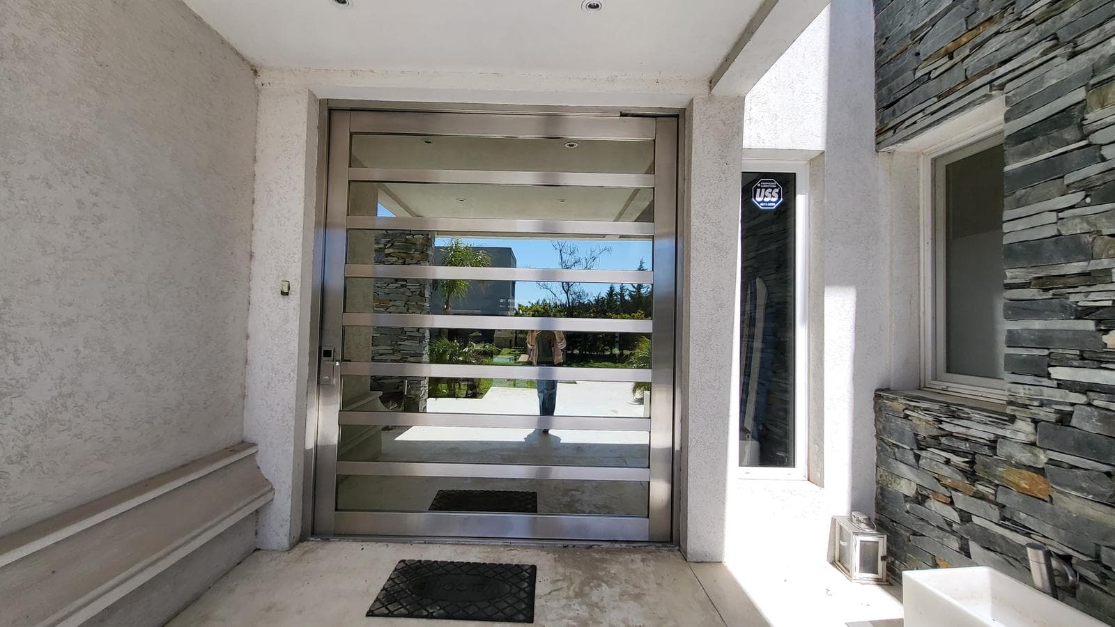 House for Sale Near the Lagoon in Los Alisos - Nordelta - Will Consider a Trade