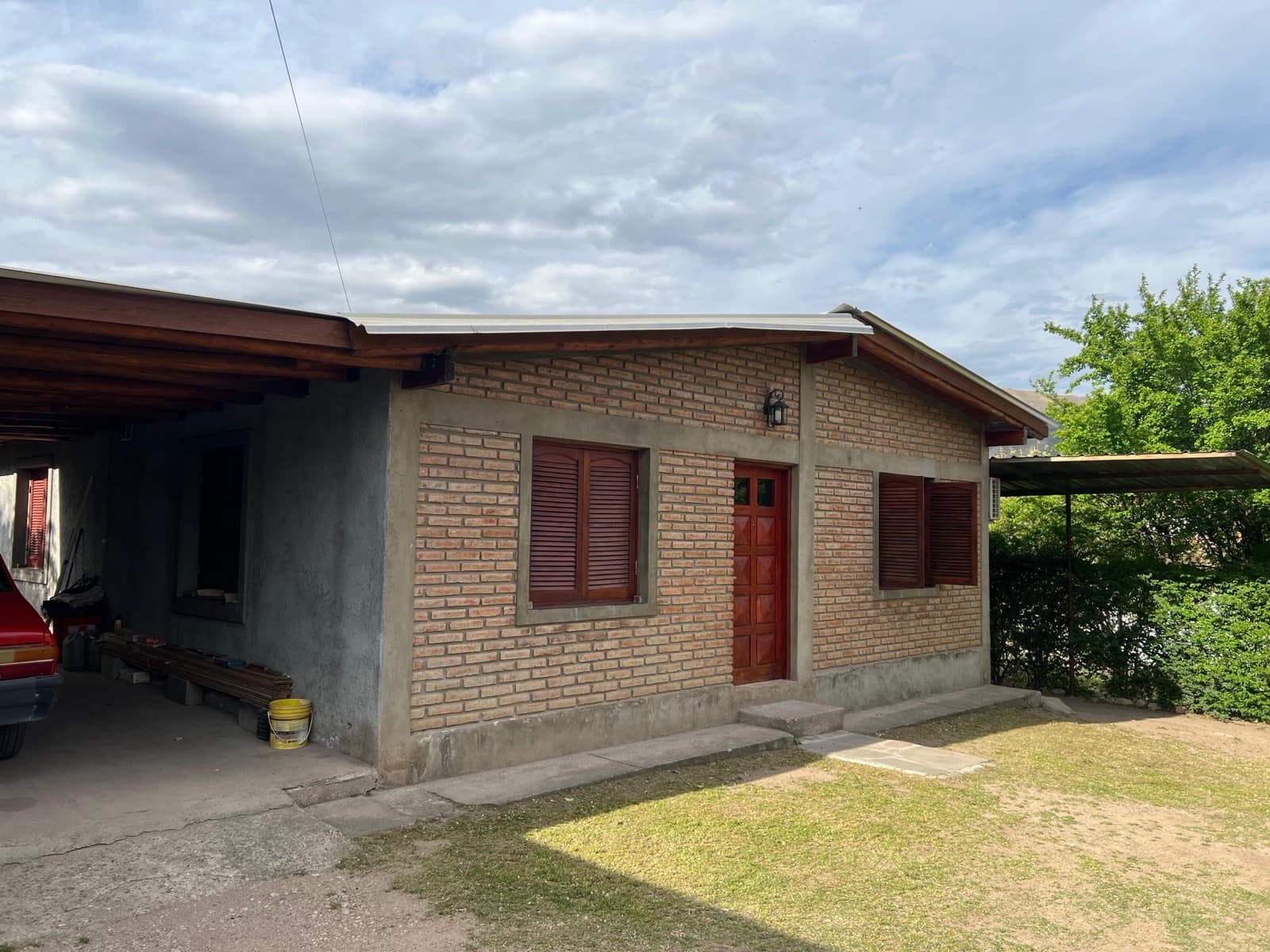 House in Huerta Grande with natural gas and 3 bedrooms