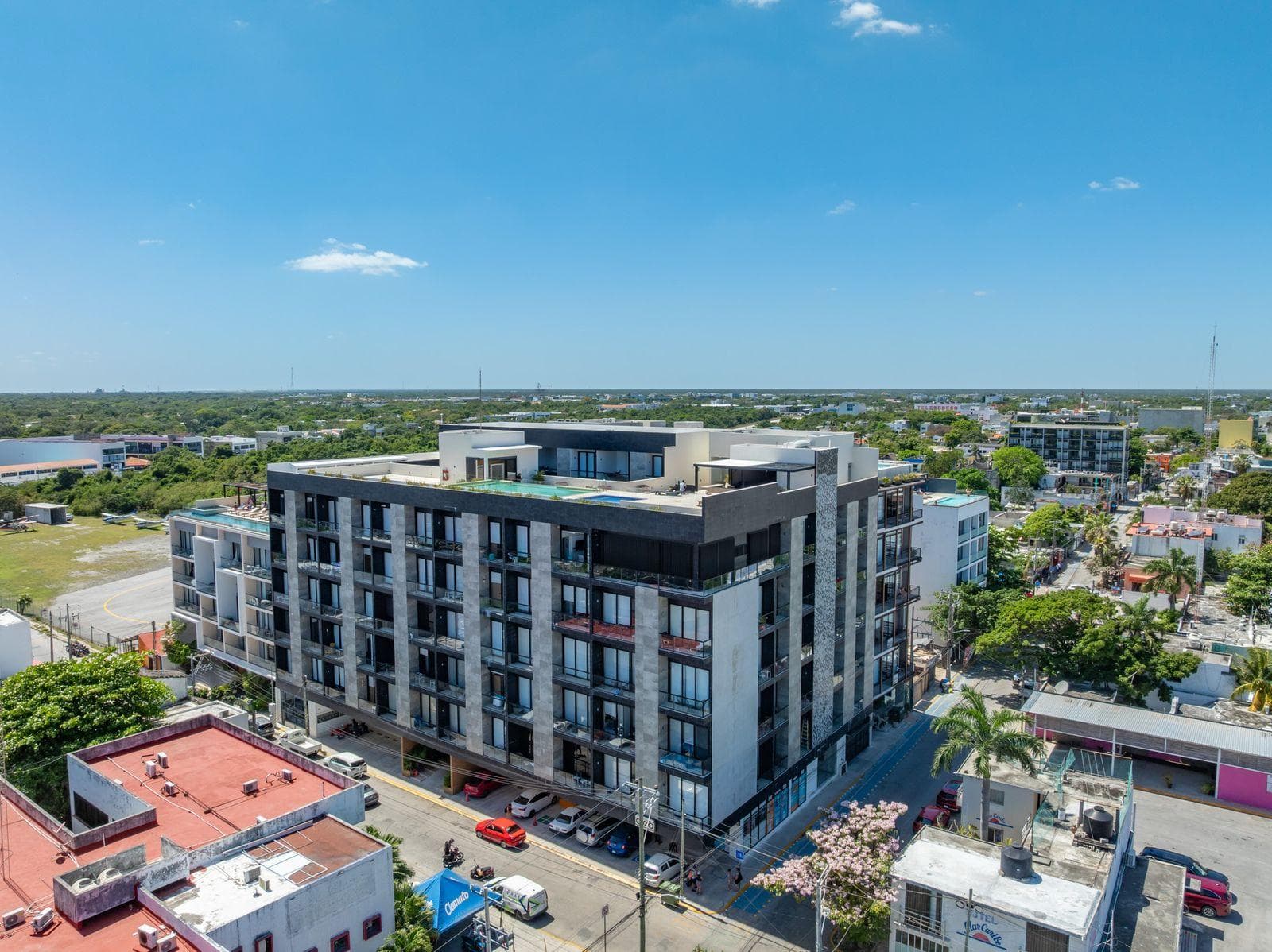 ONE-BEDROOM APARTMENT WITH OCEAN VIEWS IN PLAYA DEL CARMEN