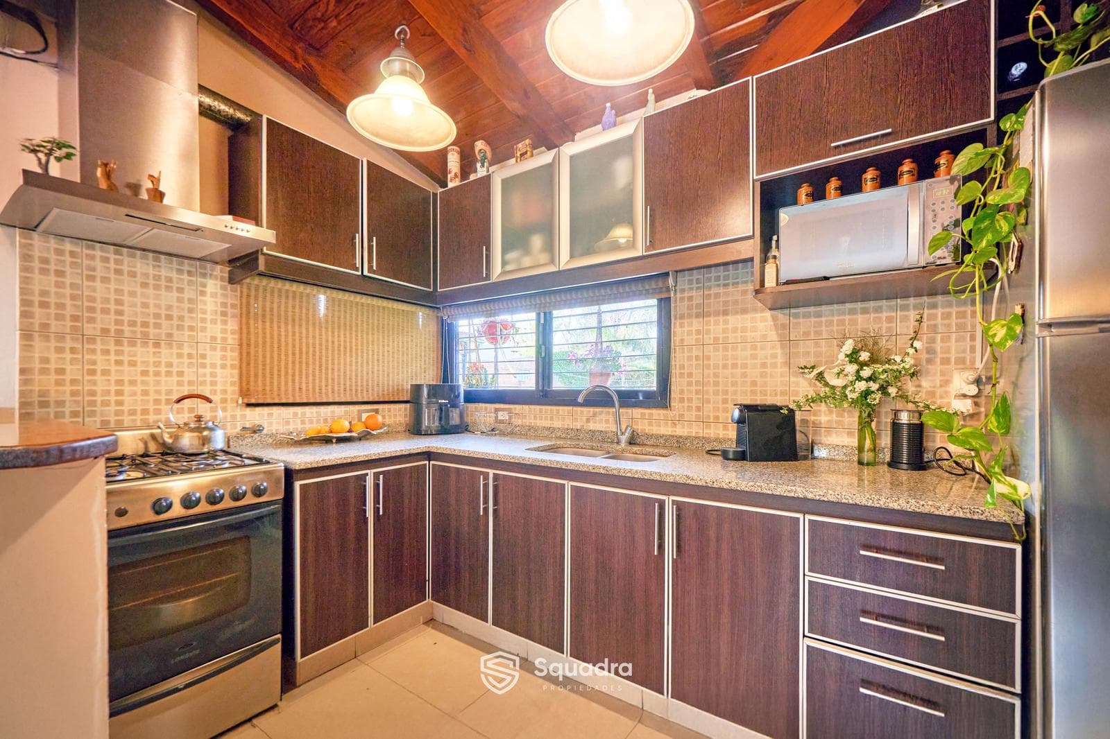 FOR SALE | TRADE - Two-bedroom house with a porch, garden, and pool - Funes.