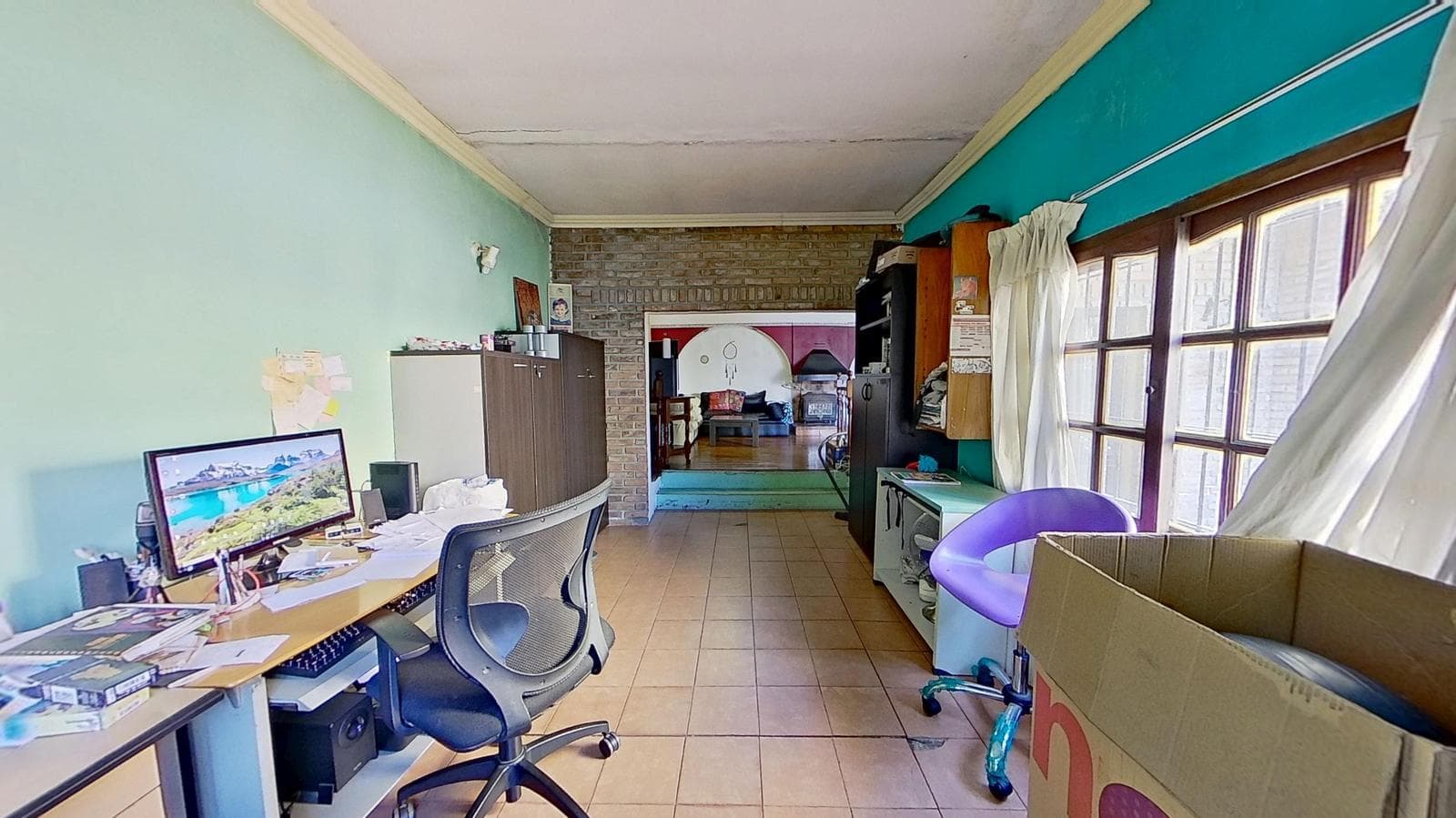 FOR SALE: House with a large yard and barbecue area in Quilmes Oeste