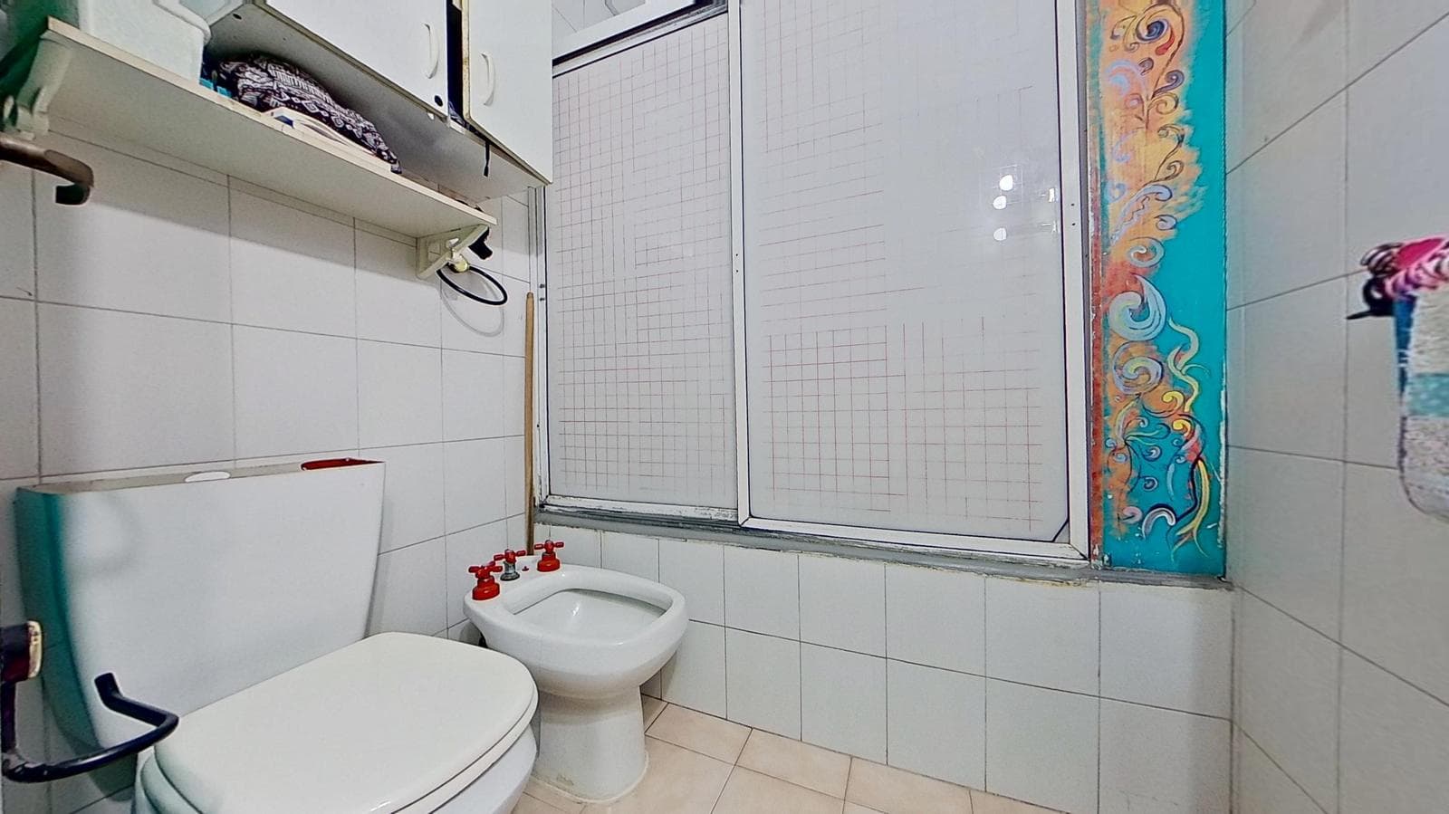FOR SALE: House with a large yard and barbecue area in Quilmes Oeste