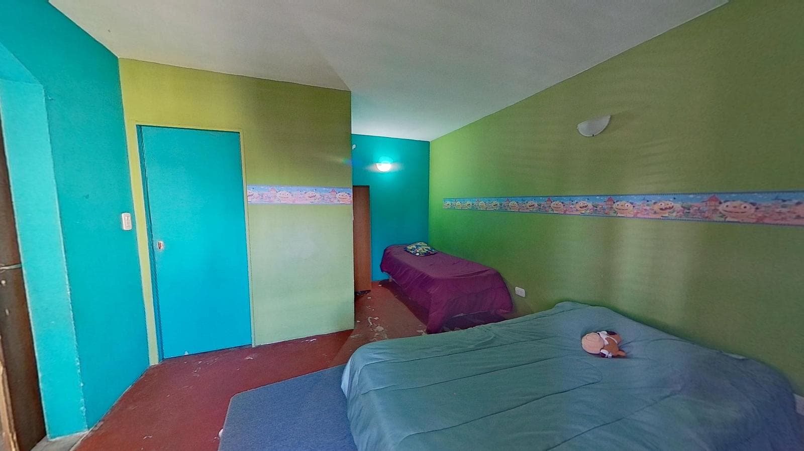 FOR SALE: House with a large yard and barbecue area in Quilmes Oeste
