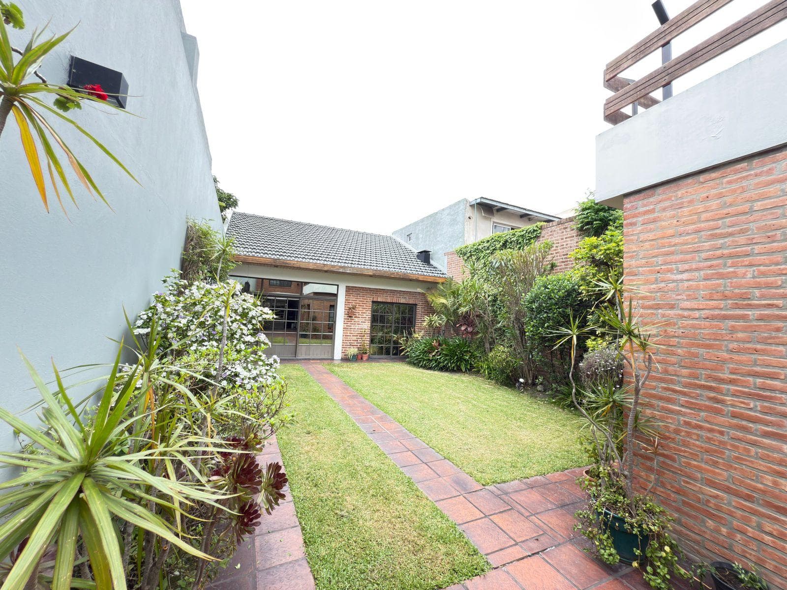 House for sale with financing available, Lanús West, Greater Buenos Aires, South Zone.