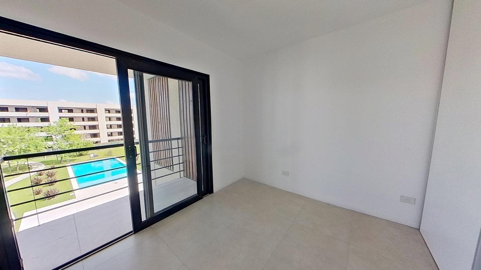 4-Bedroom Duplex for Sale with Private Terrace and 2 Parking Spaces – Vivo Tortuguitas