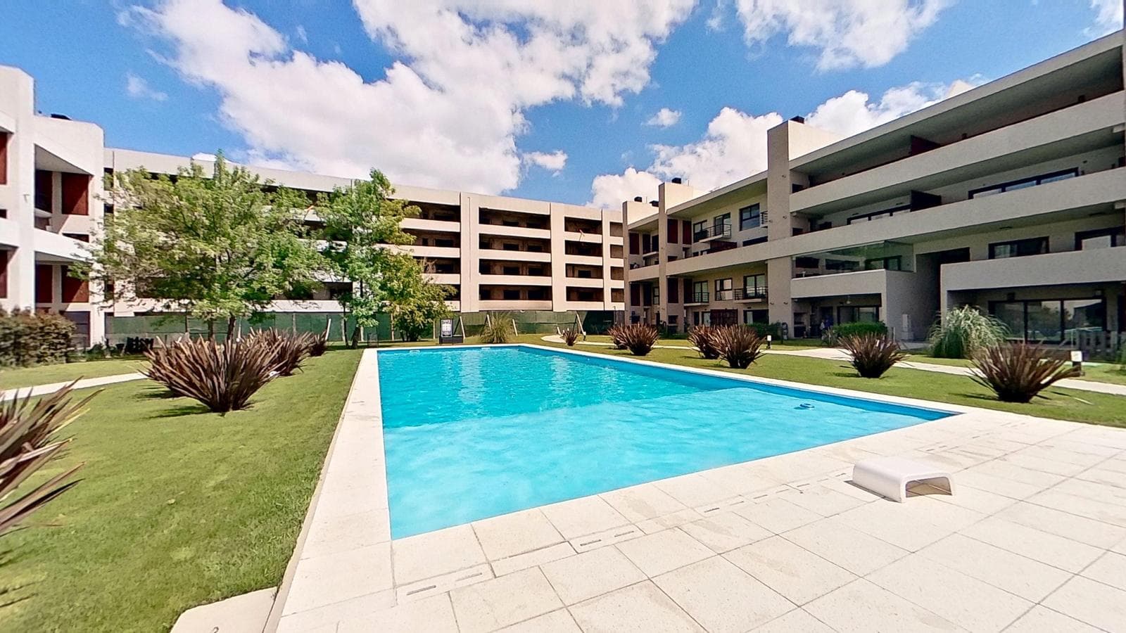 4-Bedroom Duplex for Sale with Private Terrace and 2 Parking Spaces – Vivo Tortuguitas