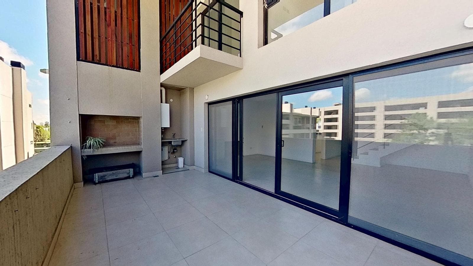 4-Bedroom Duplex for Sale with Private Terrace and 2 Parking Spaces – Vivo Tortuguitas