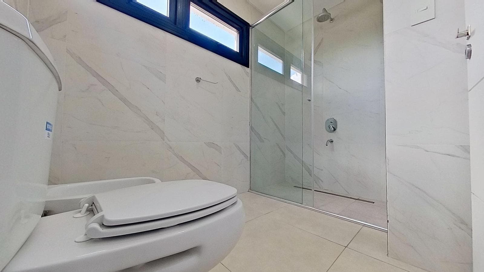 4-Bedroom Duplex for Sale with Private Terrace and 2 Parking Spaces – Vivo Tortuguitas