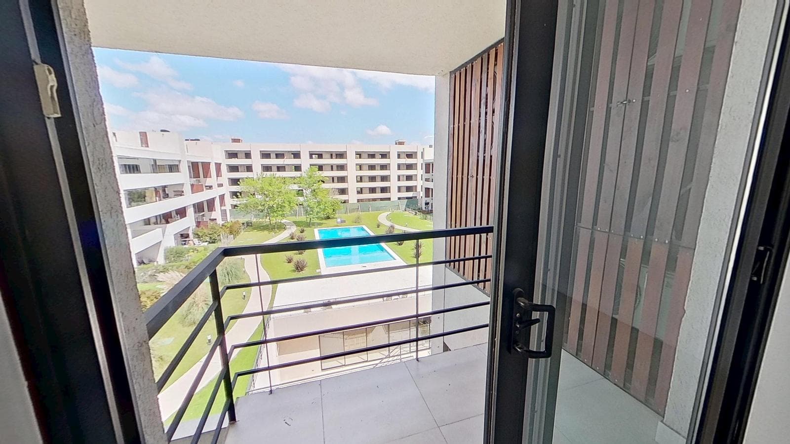 4-Bedroom Duplex for Sale with Private Terrace and 2 Parking Spaces – Vivo Tortuguitas