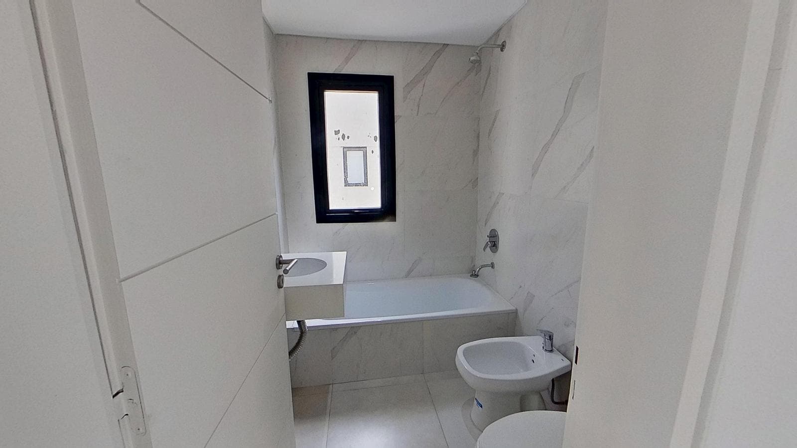 4-Bedroom Duplex for Sale with Private Terrace and 2 Parking Spaces – Vivo Tortuguitas