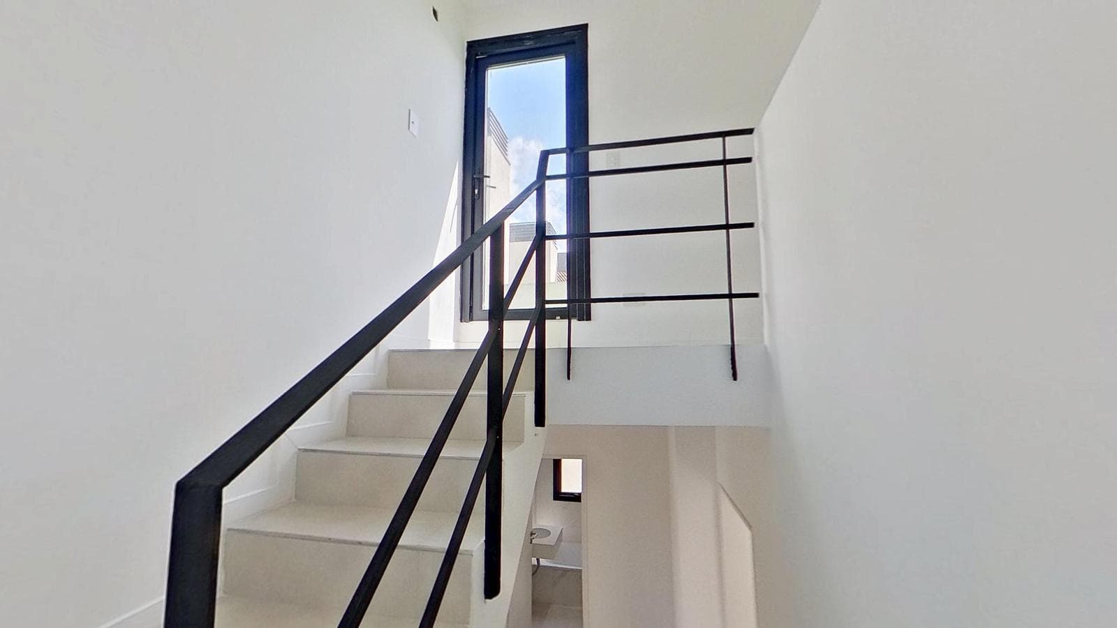 4-Bedroom Duplex for Sale with Private Terrace and 2 Parking Spaces – Vivo Tortuguitas