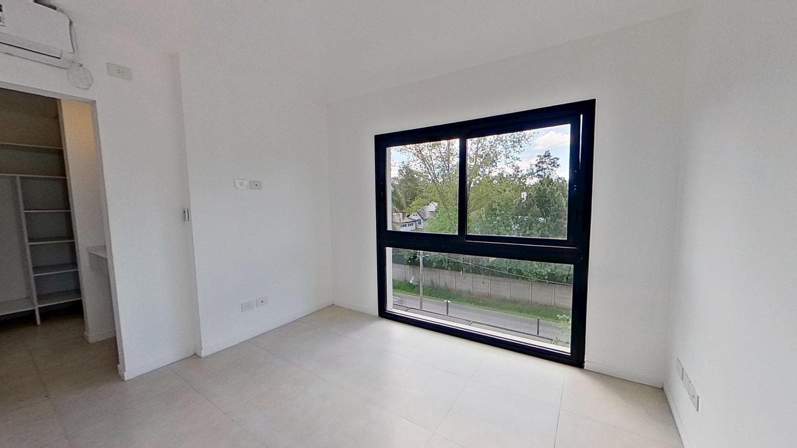 4-Bedroom Duplex for Sale with Private Terrace and 2 Parking Spaces – Vivo Tortuguitas