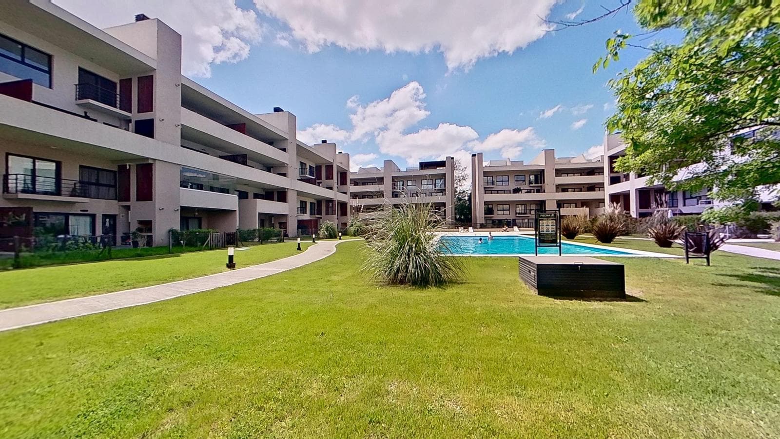 4-Bedroom Duplex for Sale with Private Terrace and 2 Parking Spaces – Vivo Tortuguitas