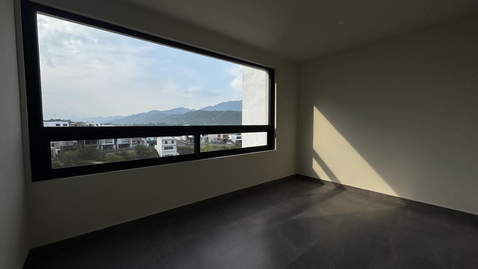 HOUSE FOR SALE IN SANTIAGO