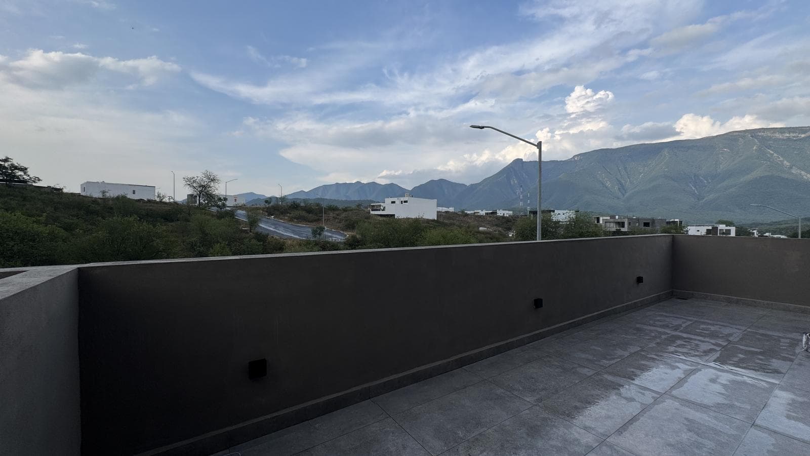 HOUSE FOR SALE IN SANTIAGO
