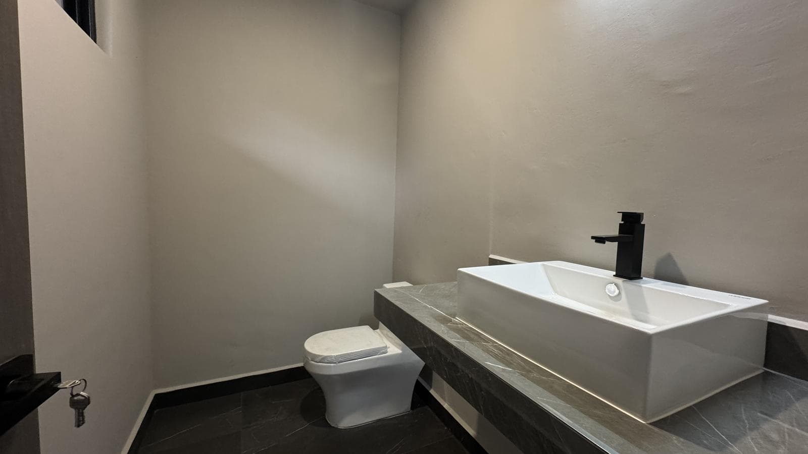 HOUSE FOR SALE IN SANTIAGO