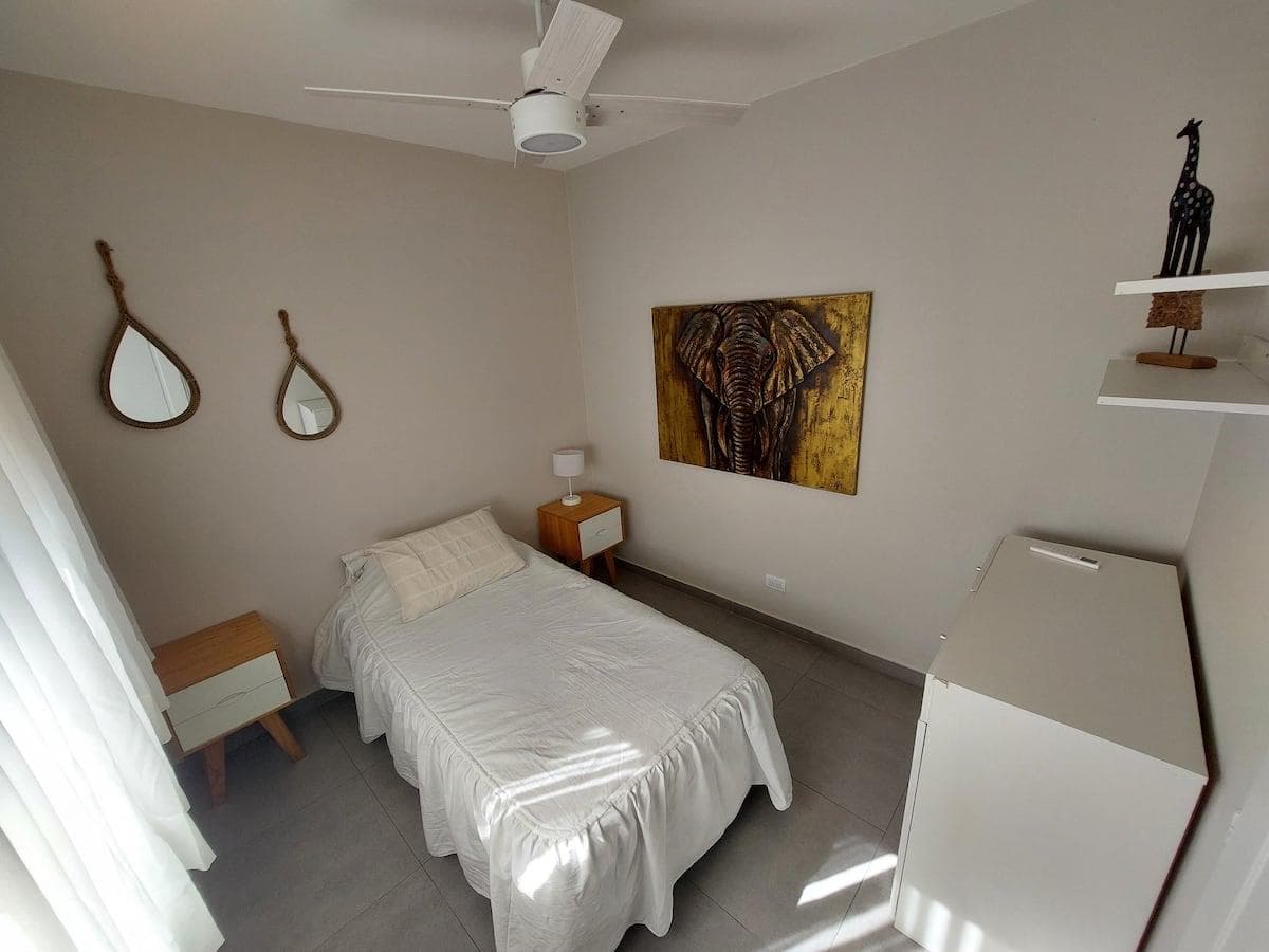SHORT-TERM RENTAL: 3-Bedroom Apartment - La Lucila
