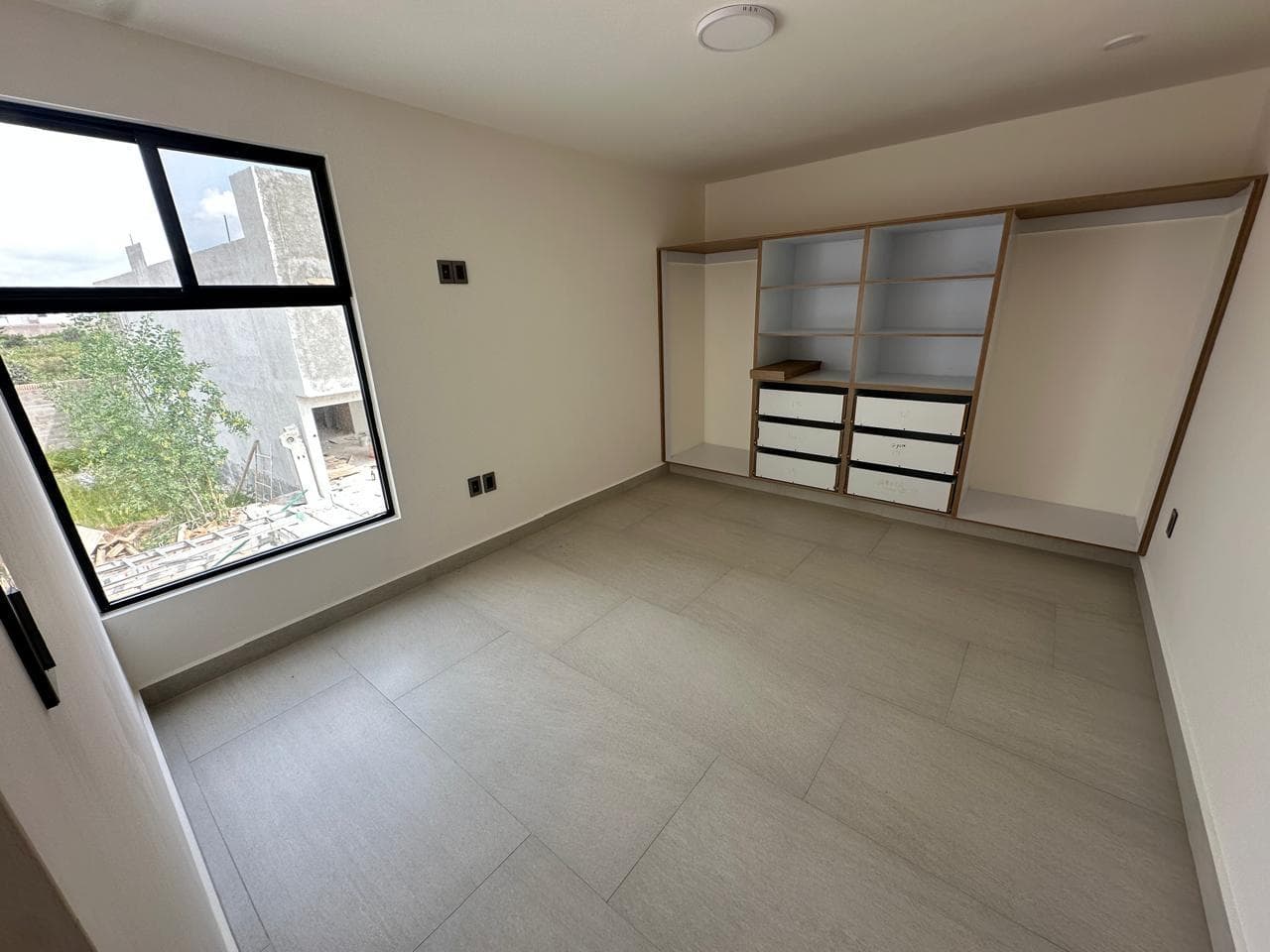 HOUSE FOR SALE IN CIRCUITO ALTANNA