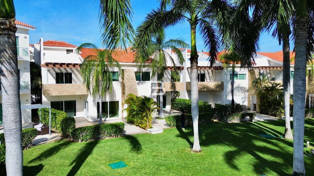 Isla Dorada: Unfurnished House for Rent