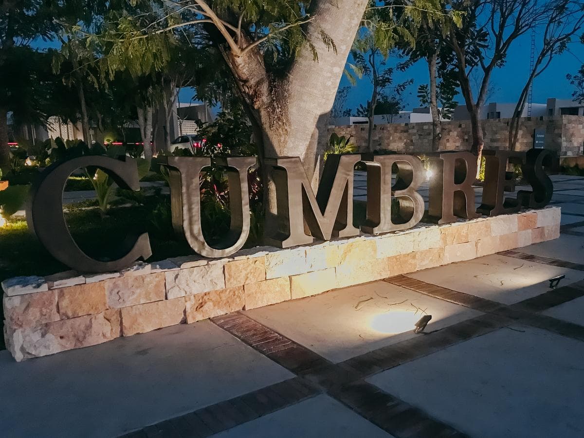 House in the CUMBRES NOVONORTE Gated Community in Conkal, Mérida, Yucatán.
