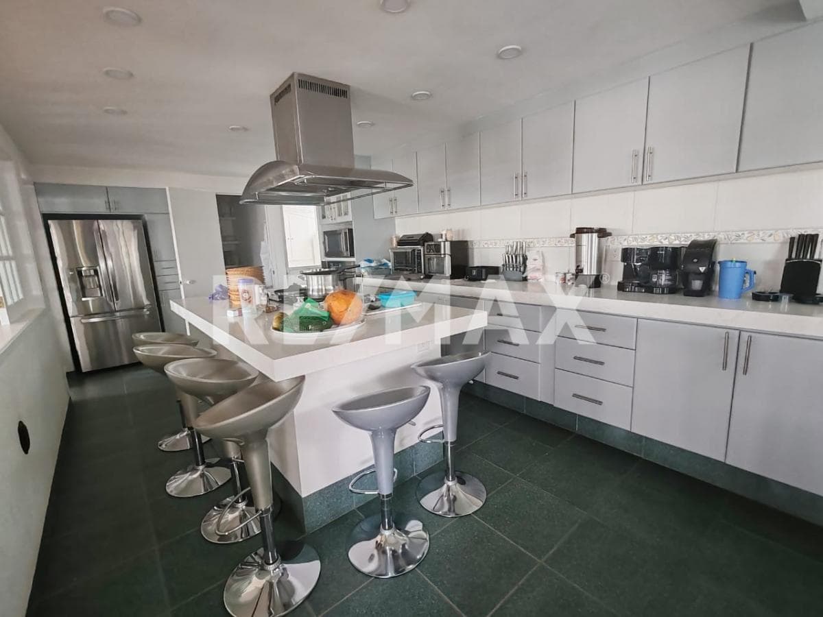 House for Sale in Morelos, Lomas de Cocoyoc