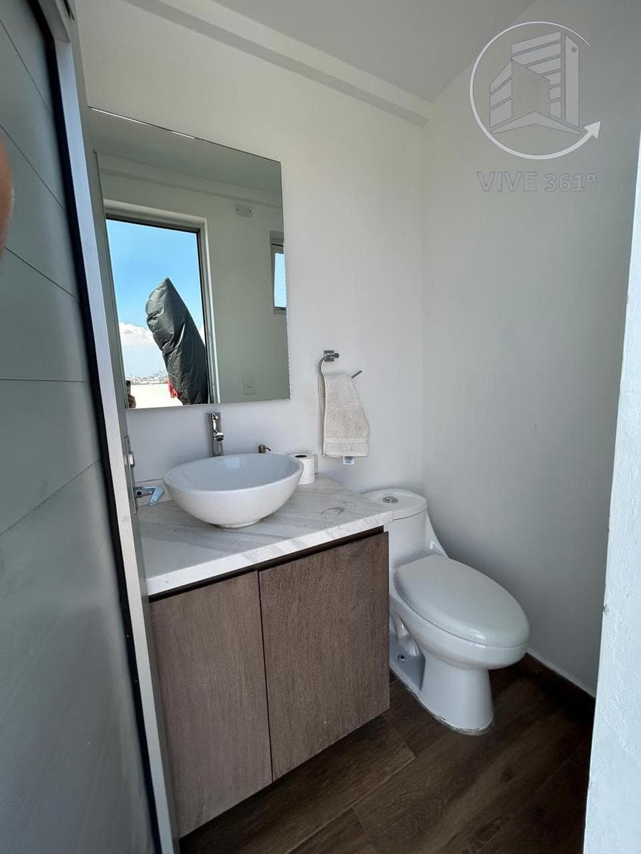 Apartment for Sale with a Large Terrace in Jardines de Santa Monica