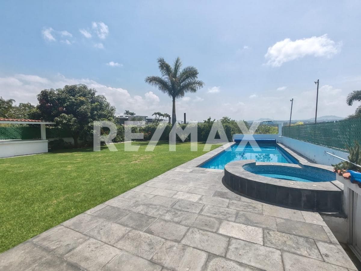 House for Sale in Morelos, Lomas de Cocoyoc