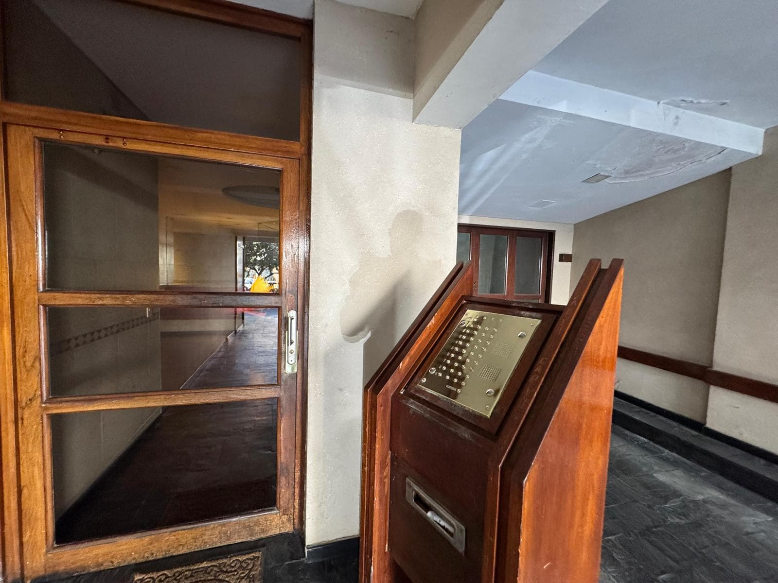 4-room apartment. Balcony. Front-facing. Garage. Coghlan