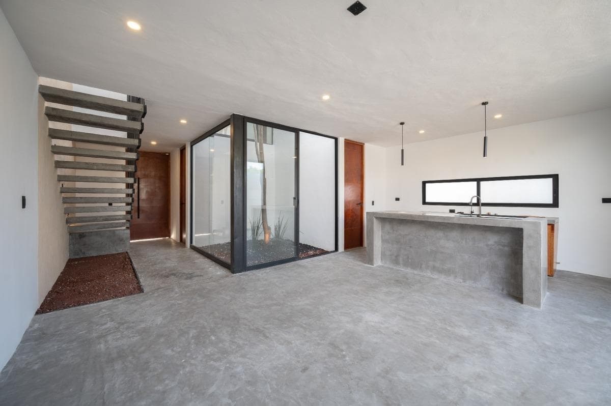 Townhouse in Conkal with THREE BEDROOMS in a gated community, Mérida