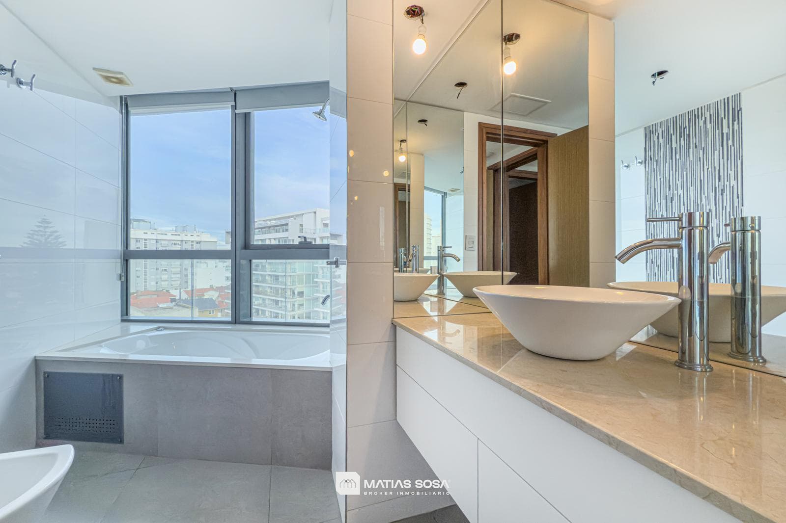 For Sale - Apartment - Maral Explanada - Full Amenities - Architect Cesar Pelli