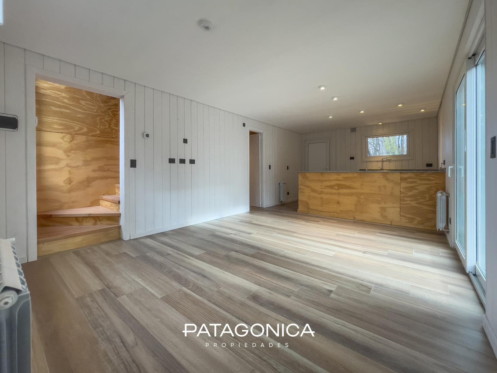 BRAND-NEW HOUSE FOR SALE. 2 bedrooms + garden. Natural gas. Tres Cerros neighborhood
