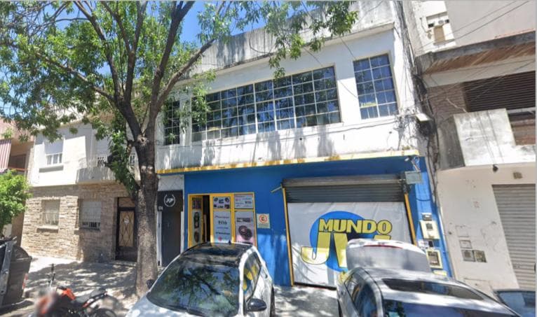 Galpón en Floresta apto para la Industria 220mts2- Venta