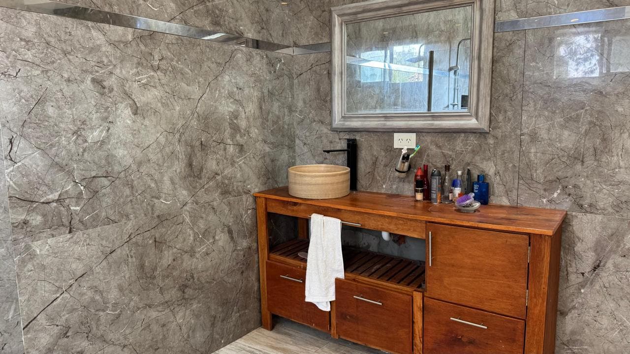 House for Sale in El Ensueño