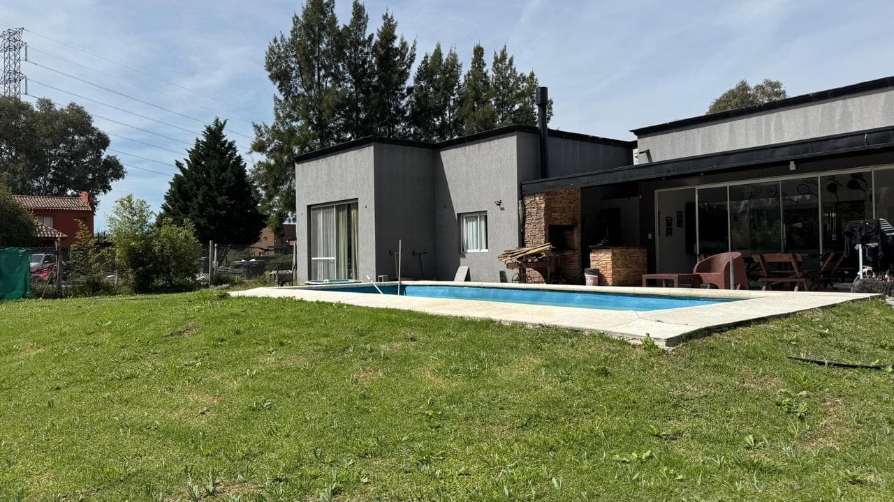 House for Sale in El Ensueño