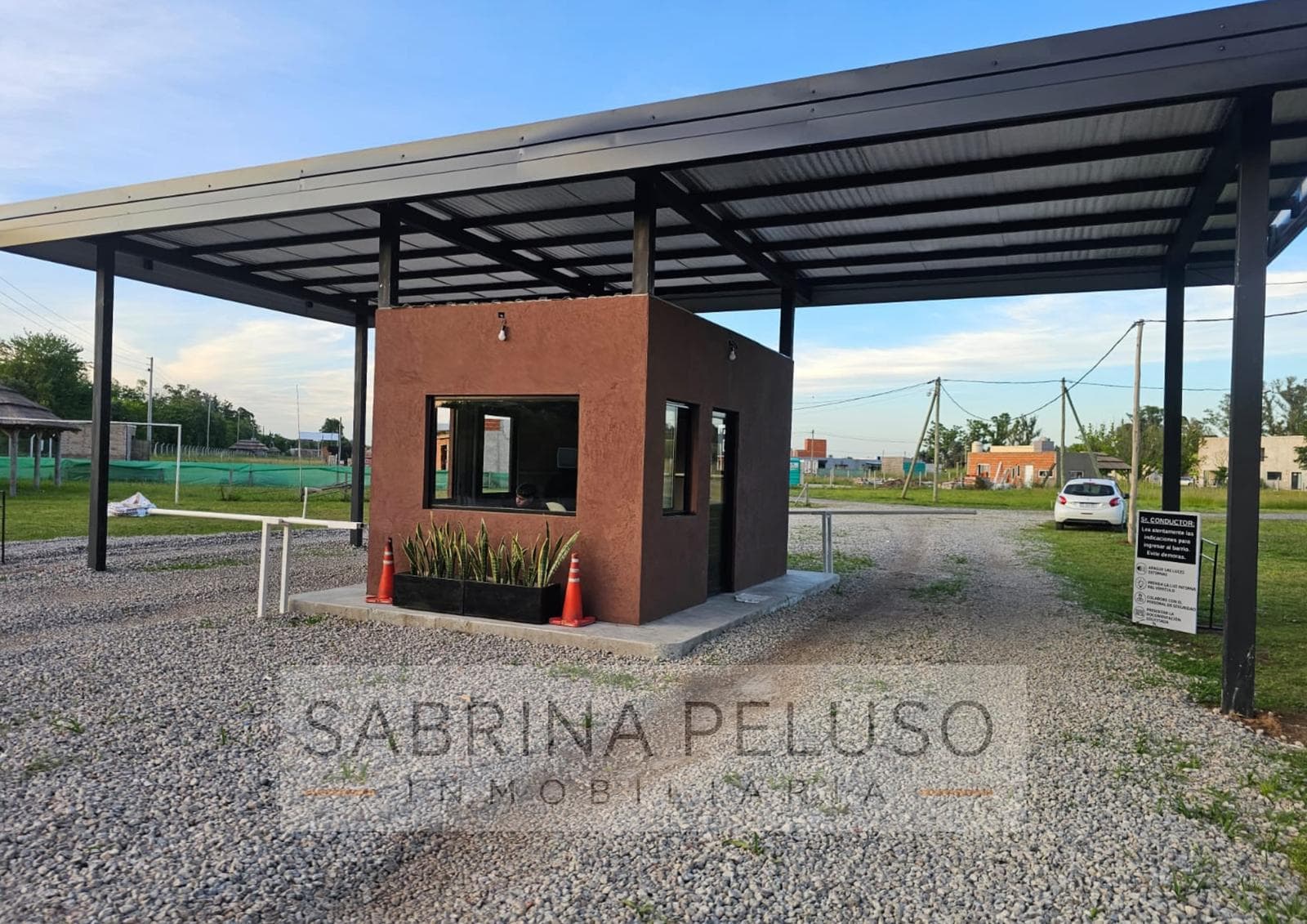 Los Álamos Gated Community