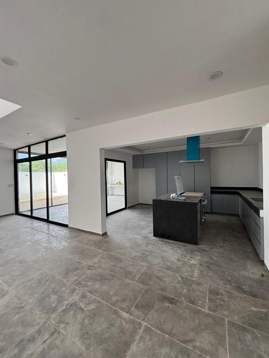 House for Sale on Privada Soluna Temozon
