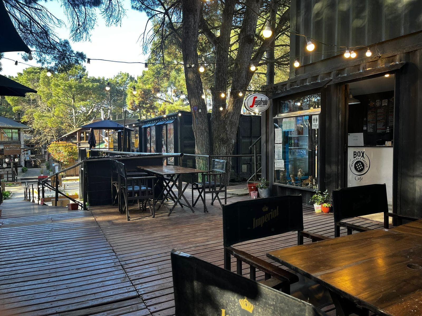 A gourmet restaurant with an excellent reputation and prime location