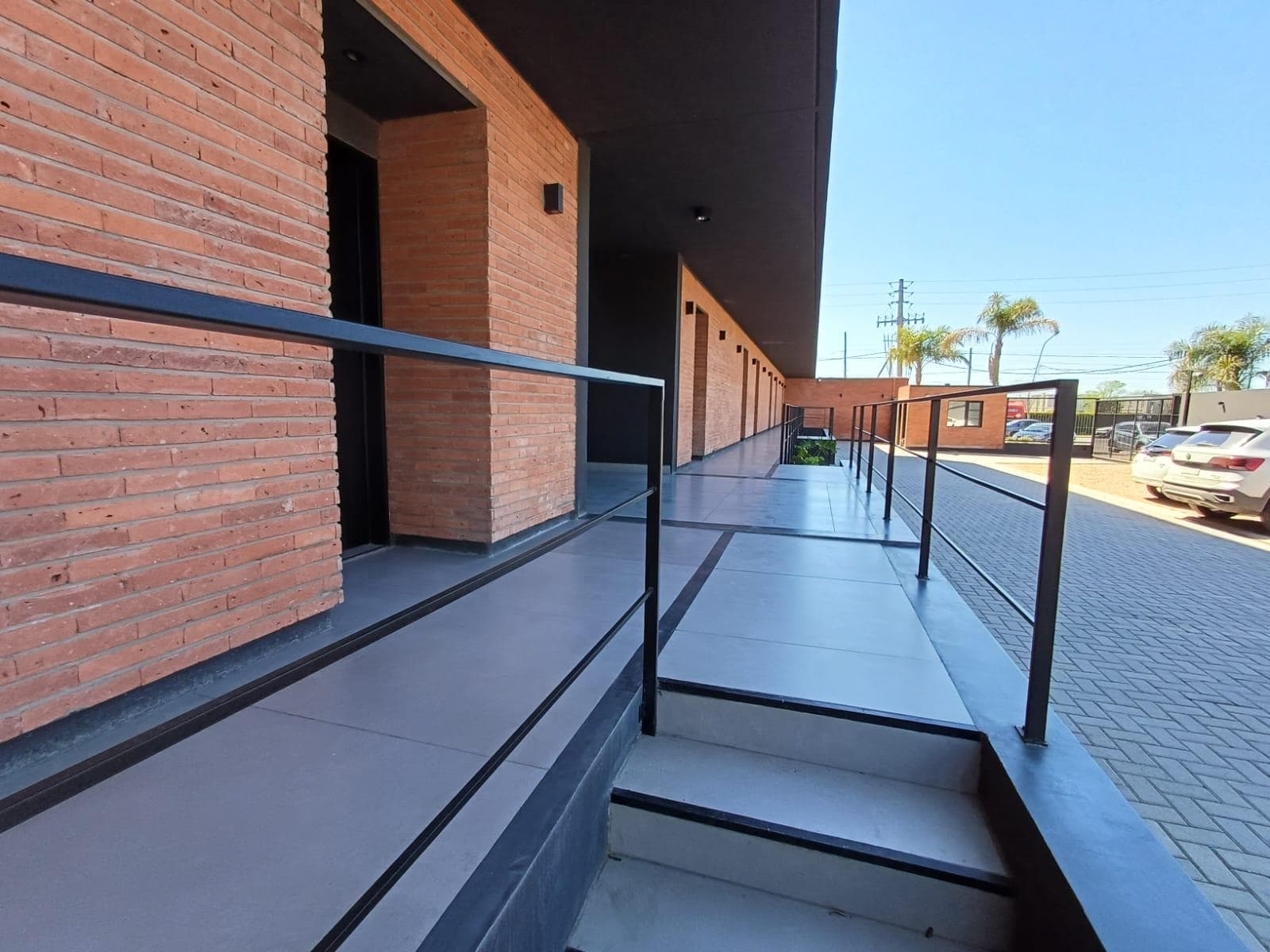 3-Room Duplex Apartment for Sale in the UP Pilar Condominium with Access to Pilar Lagoon