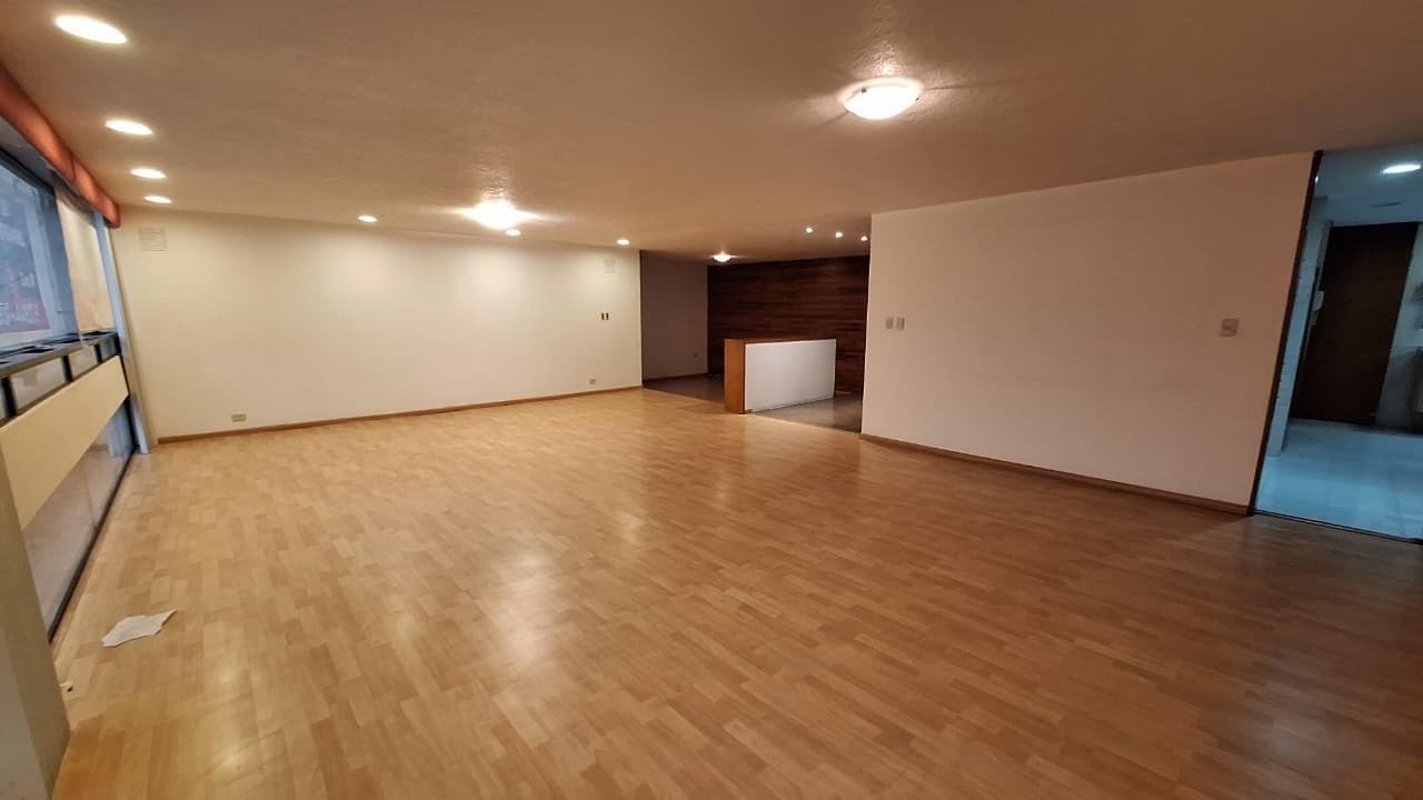 Apartment for Sale with a Terrace in Lomas de Chapultepec