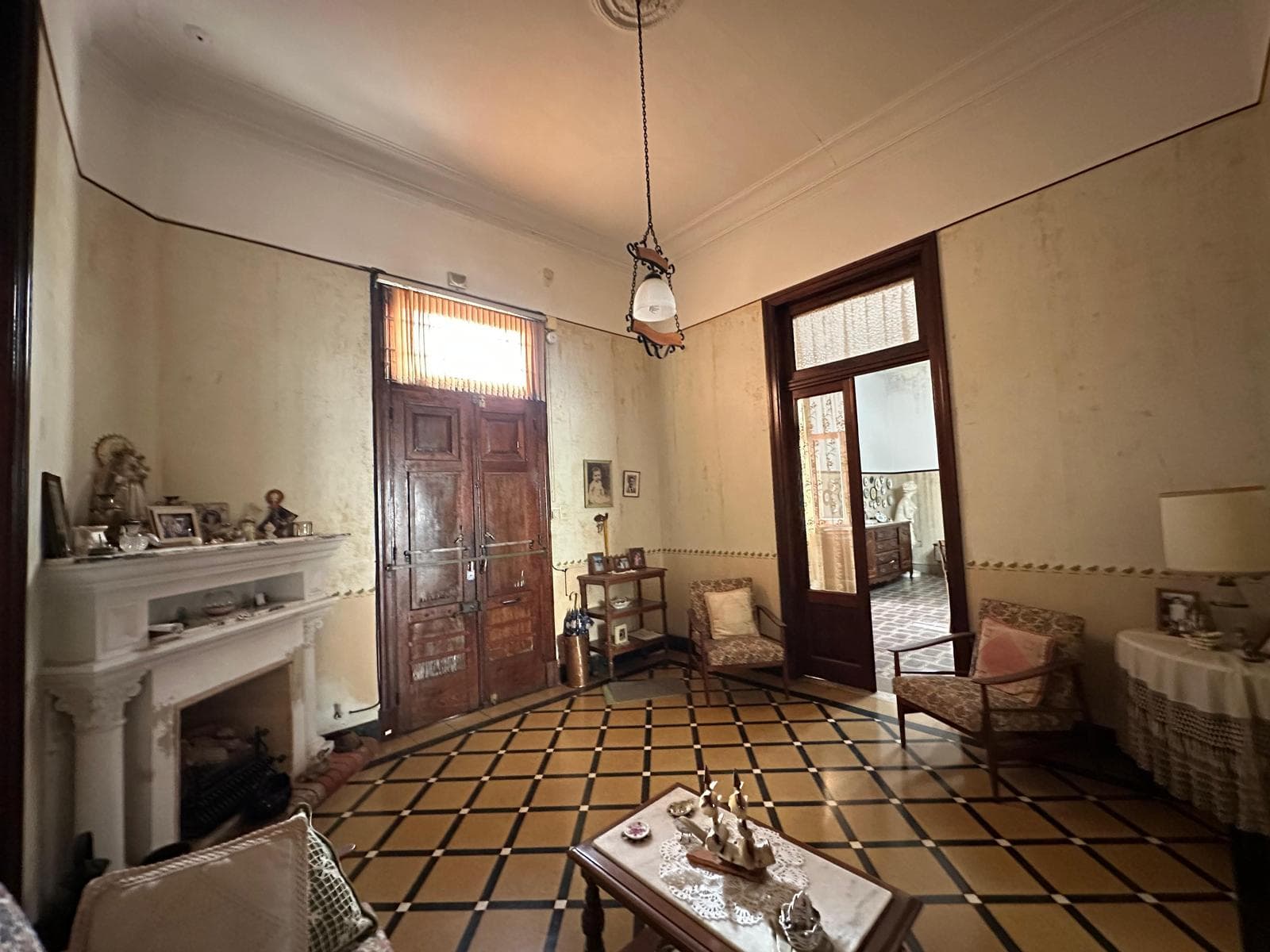 FOR SALE - Ideal home for an institution or residence, Domingo Matheu, Rosario.